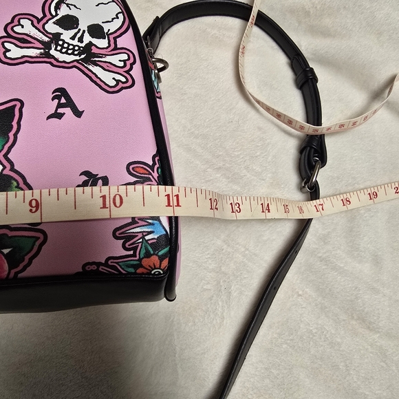 Ed Hardy Pink Floral Skull Print Lunch Tote - Picture 3 of 5